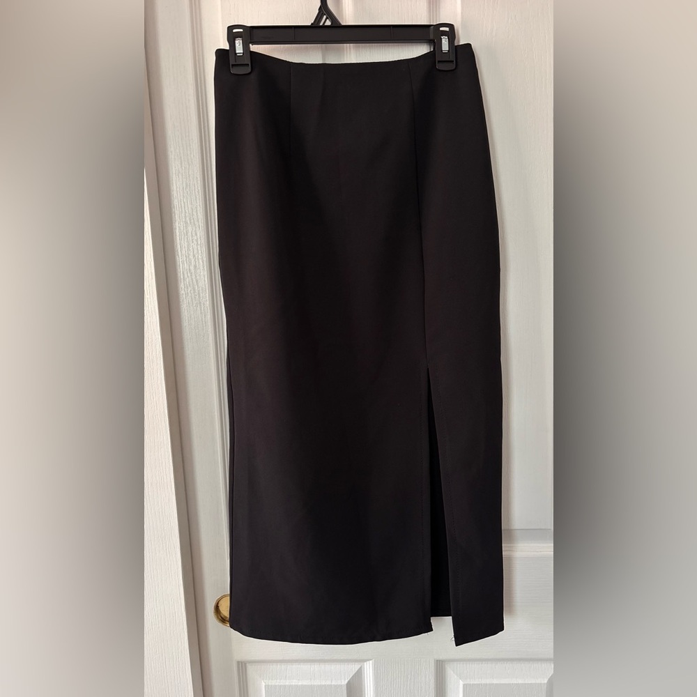 Elegant Black Women's Skirt
